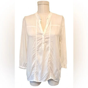 NWT Aeropostale- Popover Tunic with Buttoned Split Neck in white, long sleeve